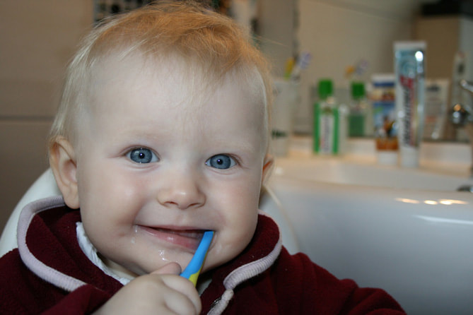 牙膏、刷牙、嬰兒刷牙、牙齒保健、LiFe生活化學